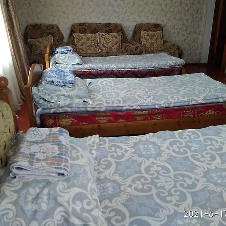 Meerim Guest House Bokonbayevo Kamer foto