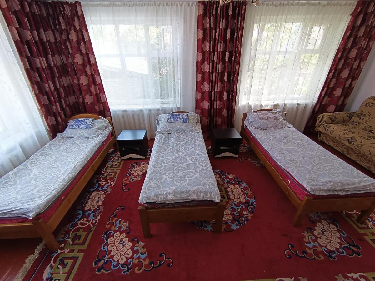 Meerim Guest House Bokonbayevo Buitenkant foto
