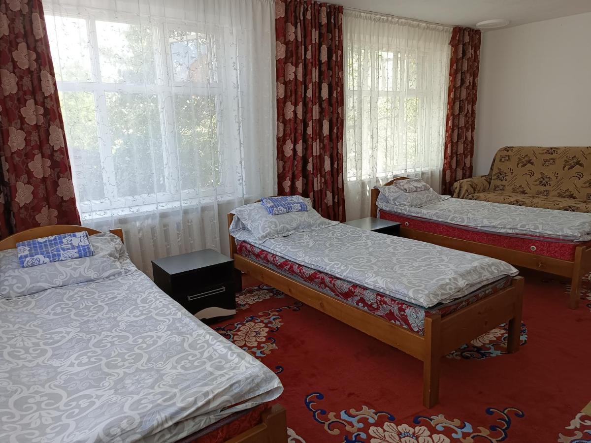 Meerim Guest House Bokonbayevo Buitenkant foto
