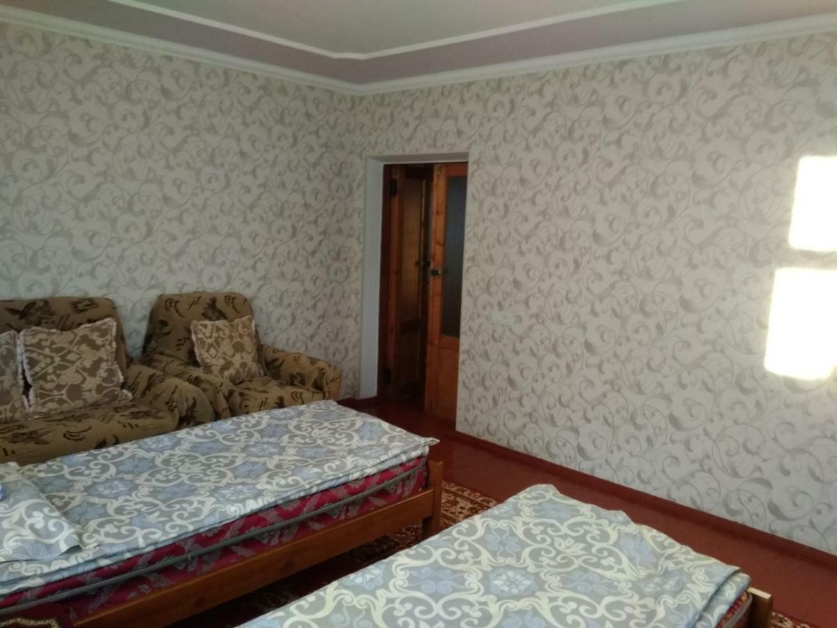 Meerim Guest House Bokonbayevo Buitenkant foto